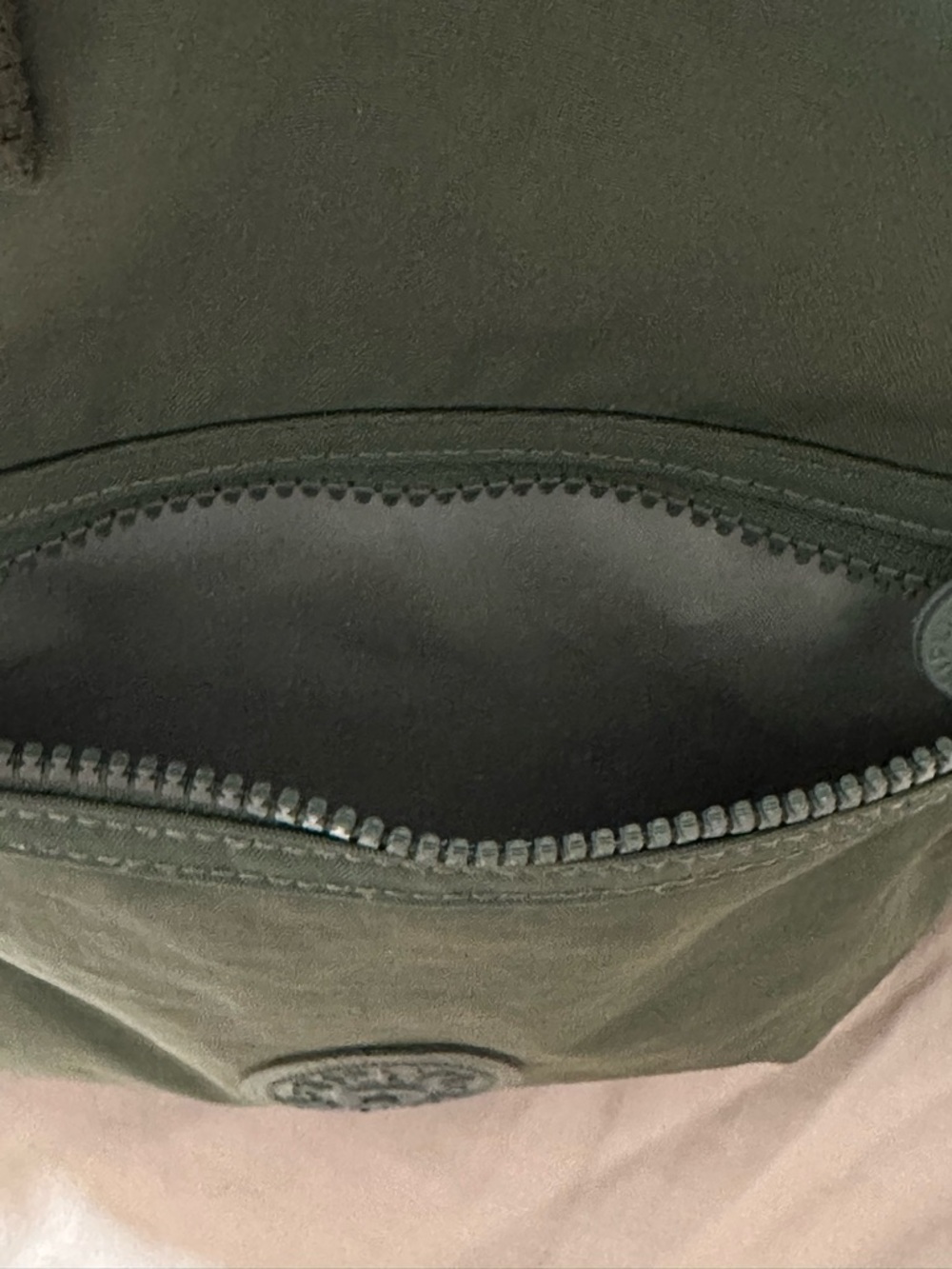 KIPLING FIELD GREEN ELEVA LARGE CONVERTIBLE TOTE/CROSSBODY BAG - Picture 11 of 11